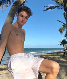 Publius Beach Boys 31 Gay Tube 60b793e2cf3cf.jpg
