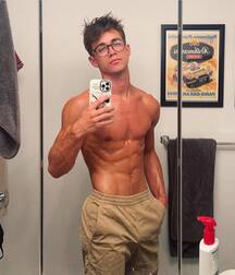 Publius Boys Selfies 48 Twink Tube Sexy 60de279a5a5dd.jpg