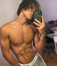 Publius Boys Selfies 52 60fe0e9454090.jpg