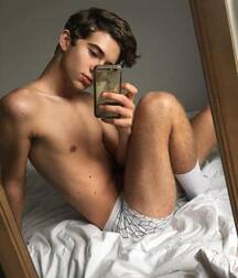 Publius Boys Selfies 52 60fe0eaf3a627.jpg