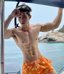 Publius Beach Boys 34 Twink Tube Shirtless
