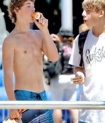 Publius Boys Cooking Eating Drinking 16 Twink Tube 612080bb94013.jpg