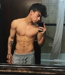 Publius Boys Selfies 57 Twink Tube 612c21869900f.jpg