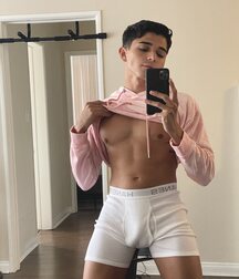 Publius Boys Selfies 57 Twink Tube 612c21973801b.jpg