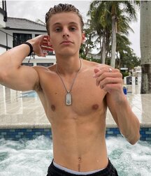 Publius Pool Boys 19 Twink Tube Shirtless 6137d76b58a2d.jpg
