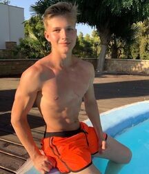 Publius Pool Boys 19 Twink Tube Shirtless 6137d77498c02.jpg