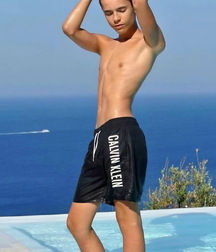 Publius Pool Boys 19 Twink Tube Shirtless 6137d79f53d9e.jpg