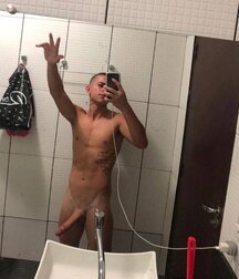 Publius Boys Selfies 59 613e46457feed.jpg