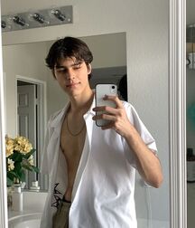 Publius Boys Selfies 59 613e46694ab9d.jpg