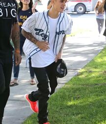 Publius Boys In Sneakers 9 Straight Boys 615caeb56b93d.jpg