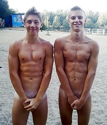 Publius Beach Boys 44 Nude At The Beach 61a6a2f57ecb4.jpg