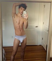 Publius Boys Selfies 69 Gay Porn  61a7bf31adb16.jpg
