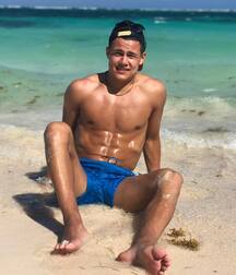 Publiius Beach Boys 45 Summer Sun Twink Porn 61b9ee73835fb.jpg