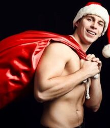 Publius Christmas Time 2021 Gay Porn Guys 61c87f397d98a.jpg