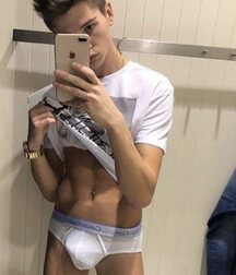 Publius Boys Selfies 72 Mirror Gay  61de1a9c987d1.jpg