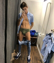 Publius Boys Selfies 72 Mirror Gay  61de1a9e8e07a.jpg