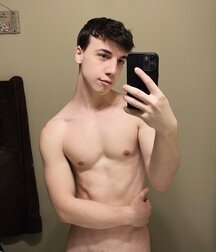 Publius Boys Selfies 72 Mirror Gay  61de1adf28745.jpg