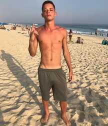 Publius Beach Boys 47 Fun Twink Tube Summer Public 61f5f5a94ffb5.jpg