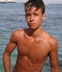 Publius Beach Boys 47 Fun Twink Tube Summer Public 61f5f5cd41d83.jpg