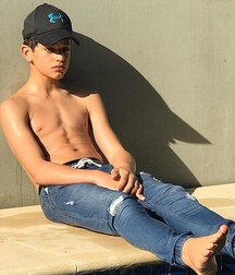Publius Aussie Teen Model & Actor Alex Ruygork 61f6beb32727f.jpg