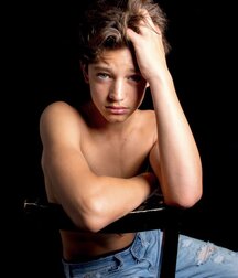 Publius Aussie Teen Model & Actor Alex Ruygork 61f6bf09afc3c.jpg