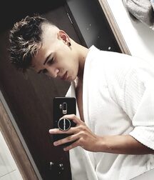 Publius Boys Selfies 75 Nude Mirror Gay Porn Snap 621551ae50c66.jpg