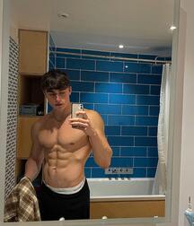 Publius Boys Selfies 75 Nude Mirror Gay Porn Snap 6215521654129.jpg