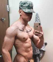 Publius Tattooed Boys Selfies 1 Gay Porn 624e2d7ca7346.jpg