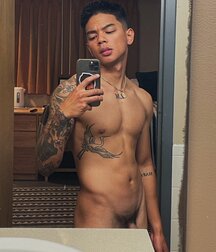 Publius Tattooed Boys Selfies 1 Gay Porn 624e2e7366bd7.jpg