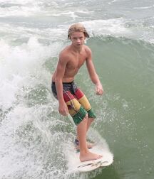 Publius Beach Boys 50 Outdoors Sunshine Twink Tube 62726cb7bc574.jpg