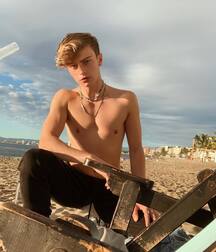 Publius Beach Boys 50 Outdoors Sunshine Twink Tube 62726cc932d93.jpg