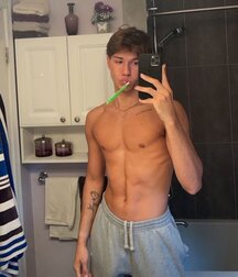 Publius Tattooed Boys Selfies 2 Porn Twinks 62829f3ccd61c.jpg