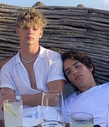 Publius Boys Cooking Eating Drinking  29 6291a04ef3b37.jpg