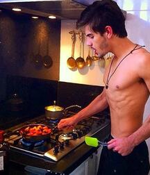 Publius Boys Cooking Eating Drinking  29 6291a06129edc.jpg