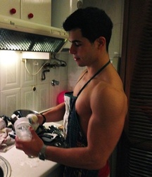 Publius Boys Cooking Eating Drinking  29 6291a0632ea3f.jpg
