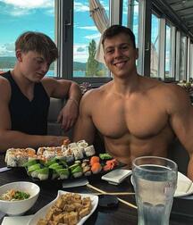 Publius Boys Cooking Eating Drinking  29 6291a07f46e32.jpg