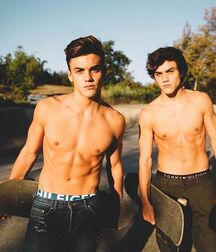 Publius Boys On Skateboards 6 Twink Tube Summer 62bfa8f3bf29d.jpg