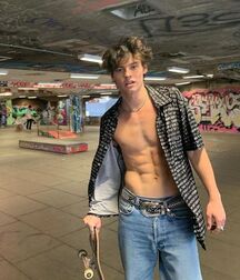 Publius Boys On Skateboards 6 Twink Tube Summer 62bfa90147e79.jpg