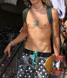Publius Boys On Skateboards 6 Twink Tube Summer 62bfa91b5f680.jpg
