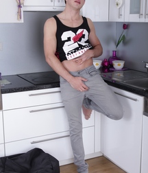 Alex Twink Tube Solo Porn 612c7bf3a11cd.jpg