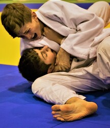 Judo guys feet twink tube 6110a4f00826a.jpg