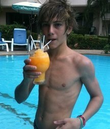 Happy Smiling Boys Twink Tube 6155fb29d7b76.jpg