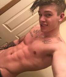 Random boys hard cocks boys gay porn selfies 62d912578386f.jpg