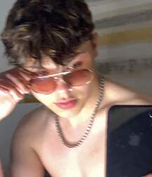 Random boys hard cocks boys gay porn selfies 62d912a97d42f.jpg