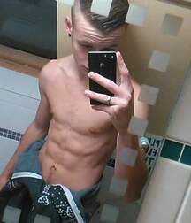 Random boys hard cocks boys gay porn selfies 62d912b90db2c.jpg