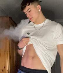 Random boys hard cocks boys gay porn selfies 62d912d204d57.jpg