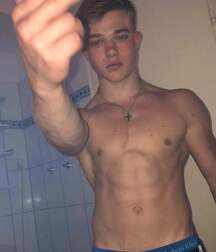 Random boys hard cocks boys gay porn selfies 62d912ef745f3.jpg