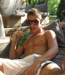 Random boys hard cocks boys gay porn selfies 62d912f15ff27.jpg