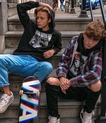 Sneaker Paradise Gay Tube 60cd83566cbe1.jpg