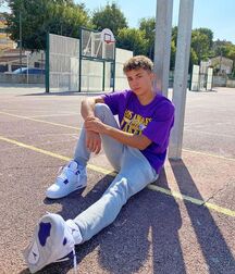 Sneaker Paradise Gay Tube 60cd839e81fd0.jpg